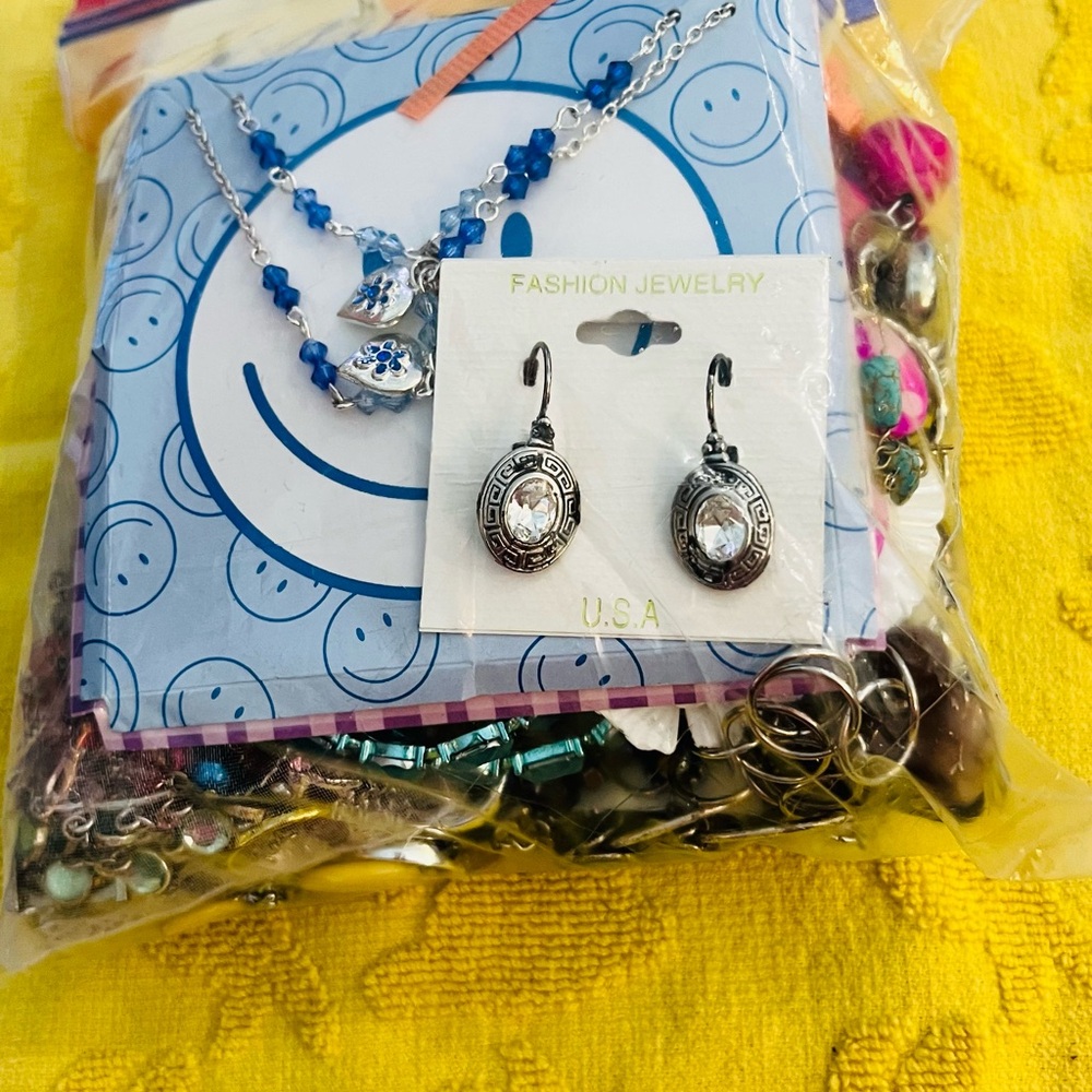 Bulk Jewelry Collection - Picture 2 of 9